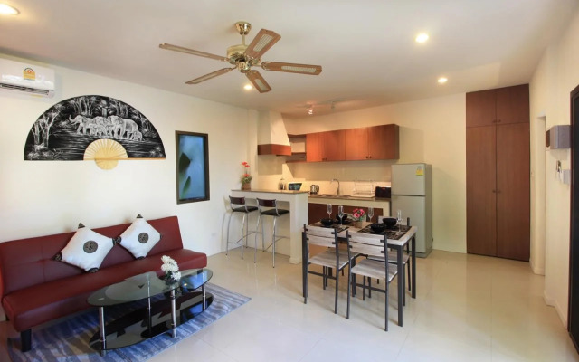 Coconut Grove Boutique Hotel