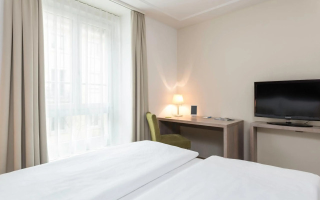 PLATZHIRSCH ZÜRICH - Downtown Boutique Hotel & Sushi Lounge