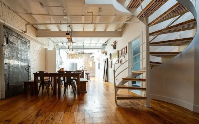 Stunning Old Montreal Penthouse