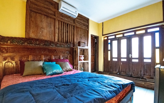 Wave & Chill House – Guest Rooms – Canggu