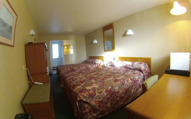 Outpost Motel & Kitchenette Suites