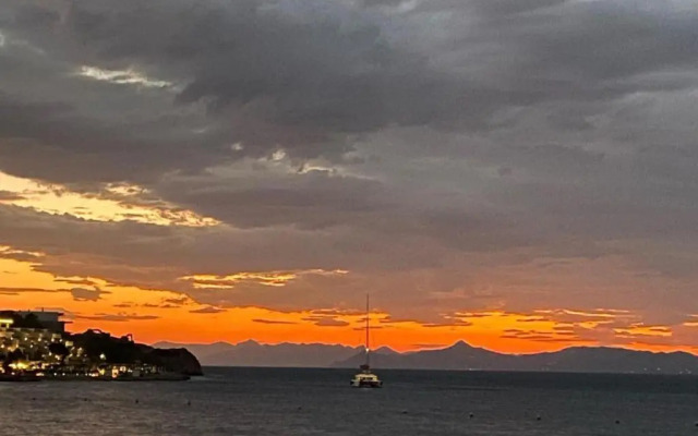 Nafpaktos Beach luxury Suites
