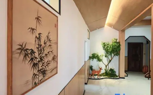 Tengchong Feather Lodge Inn