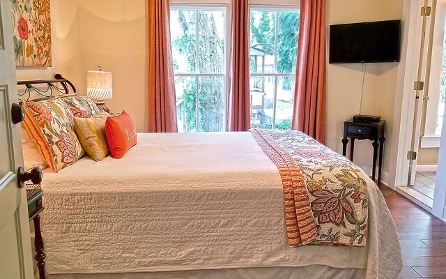 44 Spanish Street Inn - Adults Only