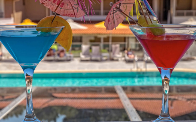 Lagomandra Beach Hotel and Suites