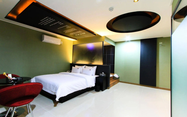 ForU Hotel
