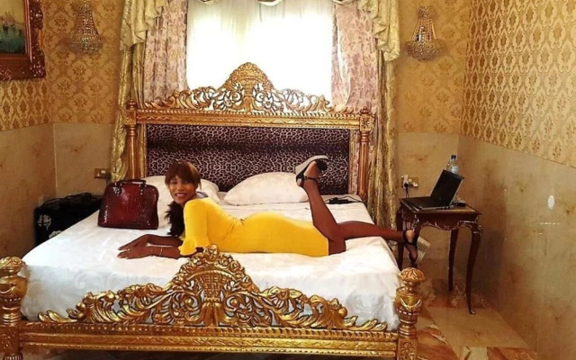 Grand Emperor Hotel
