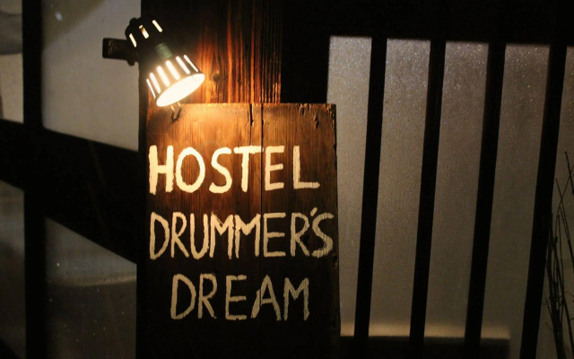 Osaka Guest House Drummer's Dream