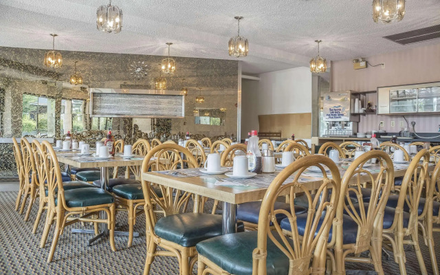 Rodeway Inn Fallsview