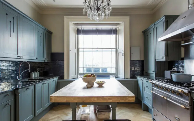 Ovington Gardens by Onefinestay