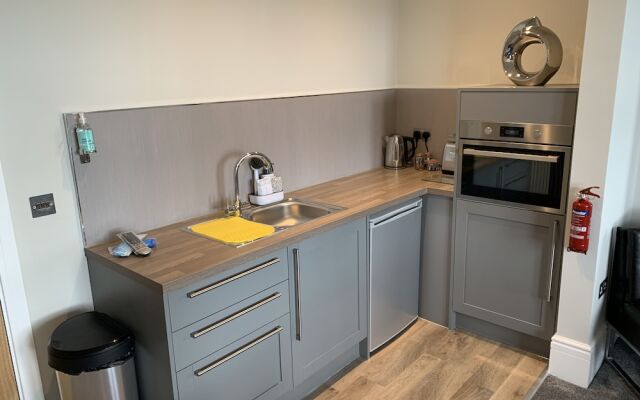 OYO Harmony Apartments