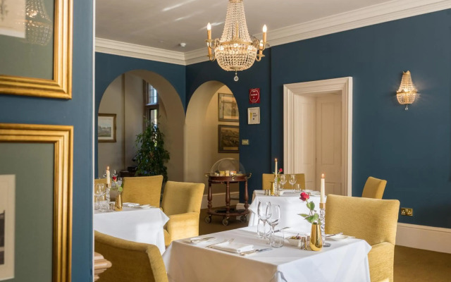 Rushton Hall Hotel & SPA