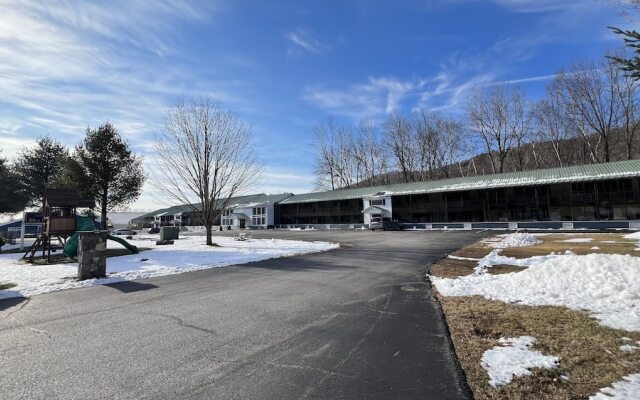 Travelodge By Wyndham Lincoln Near White Mountain