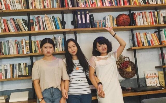 Zhaohuaxishi Youth Hostel