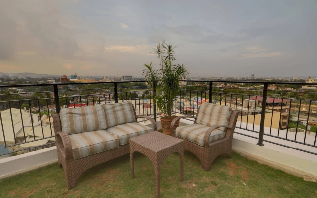 Zerenity Hotel & Suites