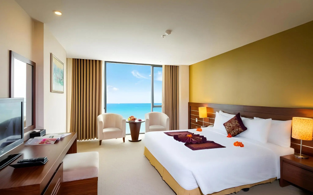 Muong Thanh Luxury Nha Trang Hotel – Guest Rooms – Nha Trang