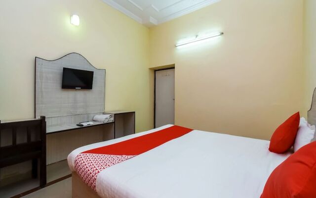 OYO 22899 Hotel Bhagwati Palace