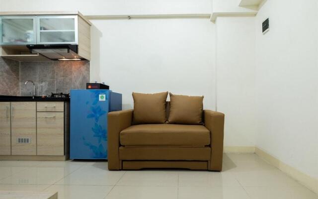 Comfortable 2BR Green Pramuka Apartment