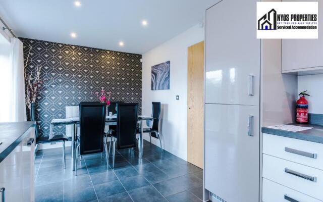 ✪3 Bed House✪Manchester✪MONTHLY STAY✪PARKING✪WIFI✪