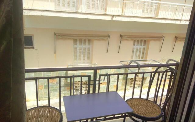 Rooms-Studio Anagnostou