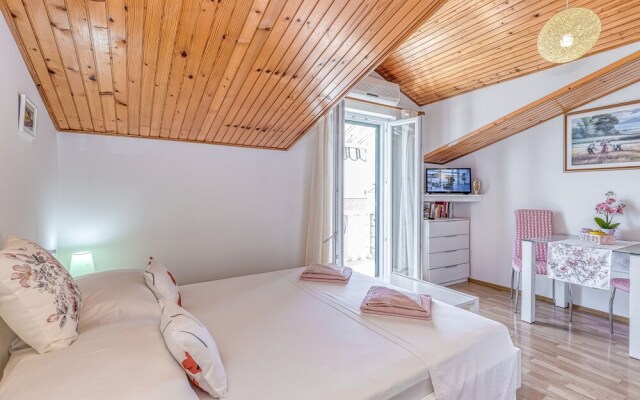 Brač Mladineo Studio A1 300mt From sea