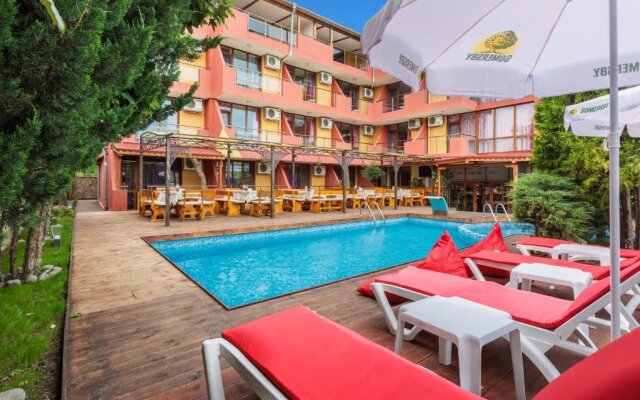 Akladi Family Hotel