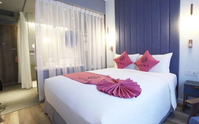 HOME Hotel