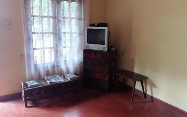 Pinnawala home stay