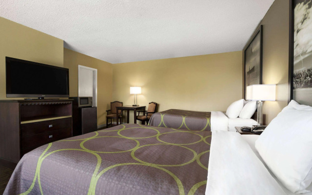 Super 8 by Wyndham Brockville