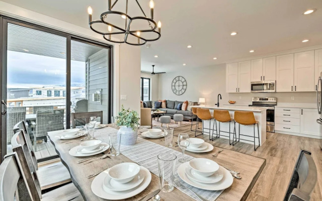 Newly-built Lakeside Gem w/ Community Perks!