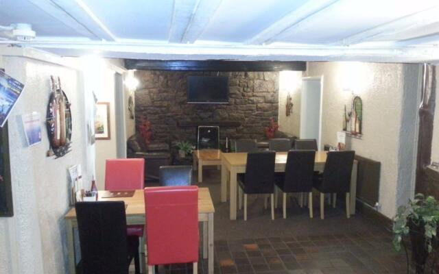 The Cross Inn