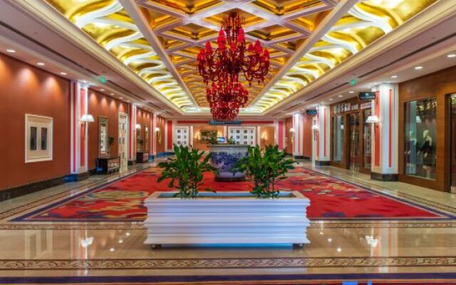 Huasheng Jiangquan Hotel & Town