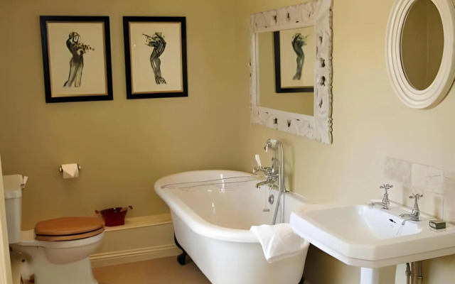 The Horse & Groom Inn