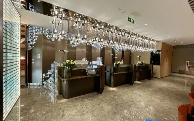 H·CRYSTAL Hotels