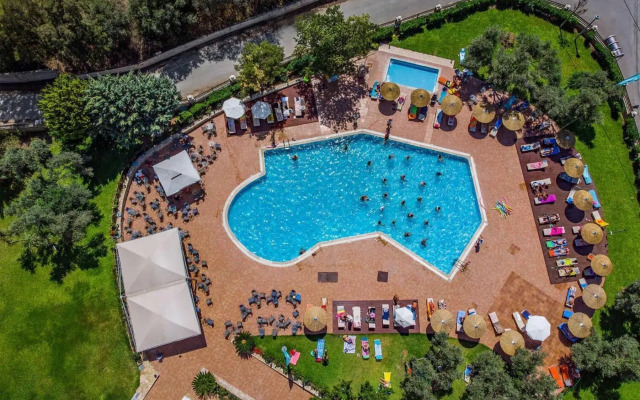 Evia Riviera Resort