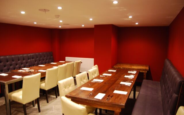 Cornmill Hotel