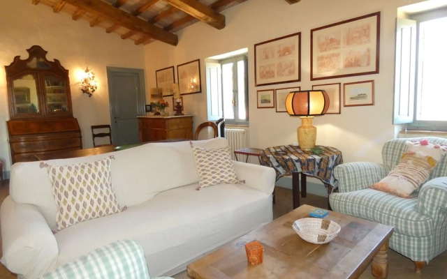SCAPPO IN UMBRIA, Casale Monti