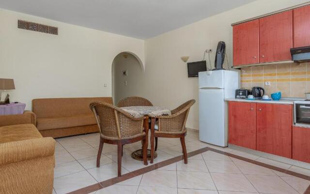 Livadia Beach Suite