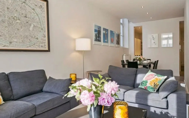 Apartment With Canal View in Heart of Bruges