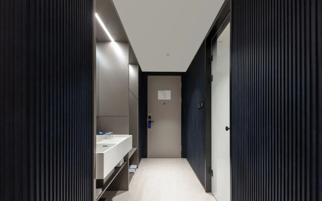 Pudong Airport  Light Residence Hotel