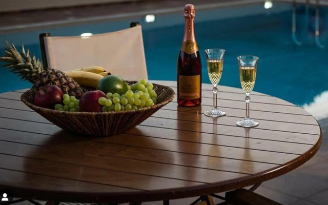 Q Suites Preveza