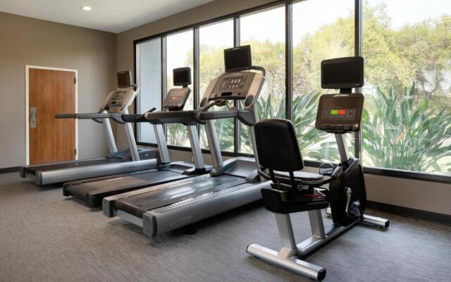 Courtyard by Marriott Fresno