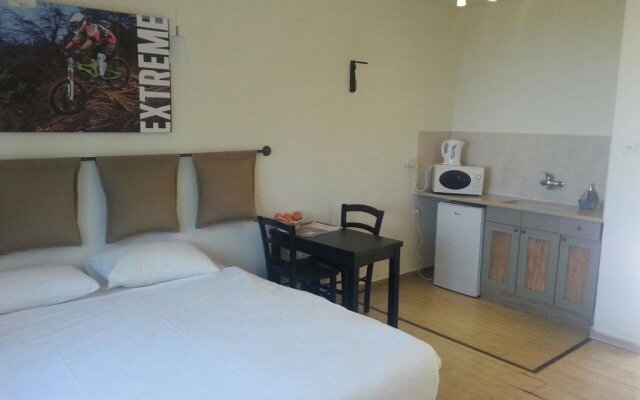 Manara Lodge