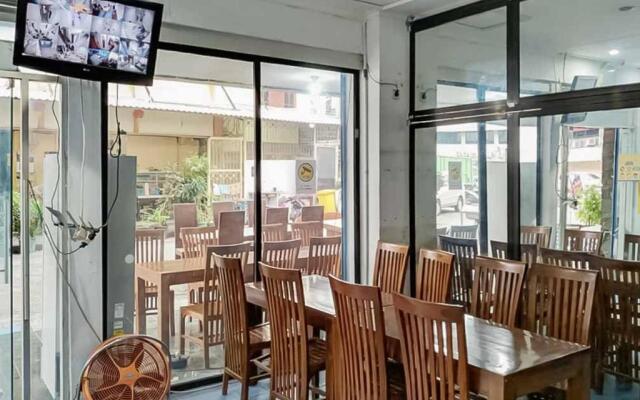 SAS Guest House RedPartner @ Darmo Park 2 Surabaya