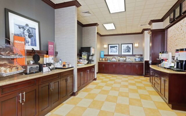 Hampton Inn & Suites Wellington