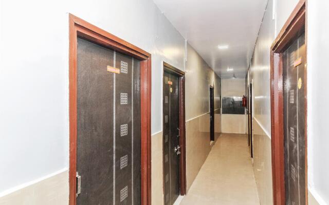 OYO 30324 Hotel Ravikiran