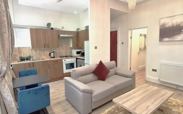 Botanic Apartment Central-Parking-sleep3