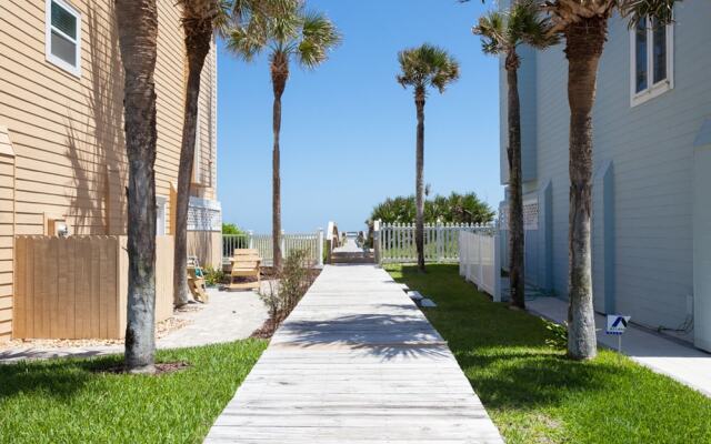 Seaside Bungalow by Vtrips