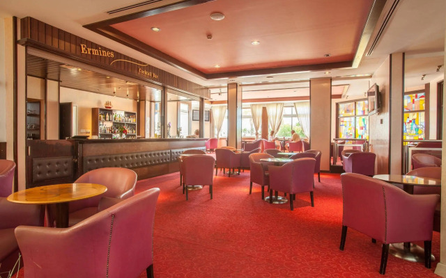Crown Resorts Horizon Hotel