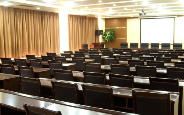 Longjian Du Business Hotel